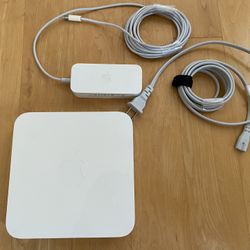 Apple Airport Extreme 802.11n - Good Condition 