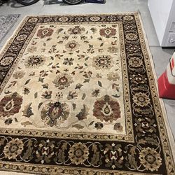 Elegant rug