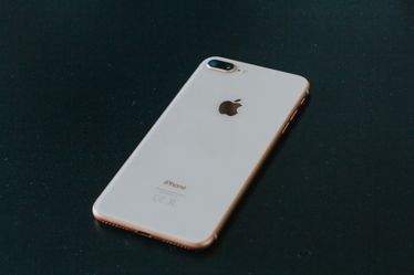 iPhone 8 Plus unlocked 100% feedbacks 5 stars