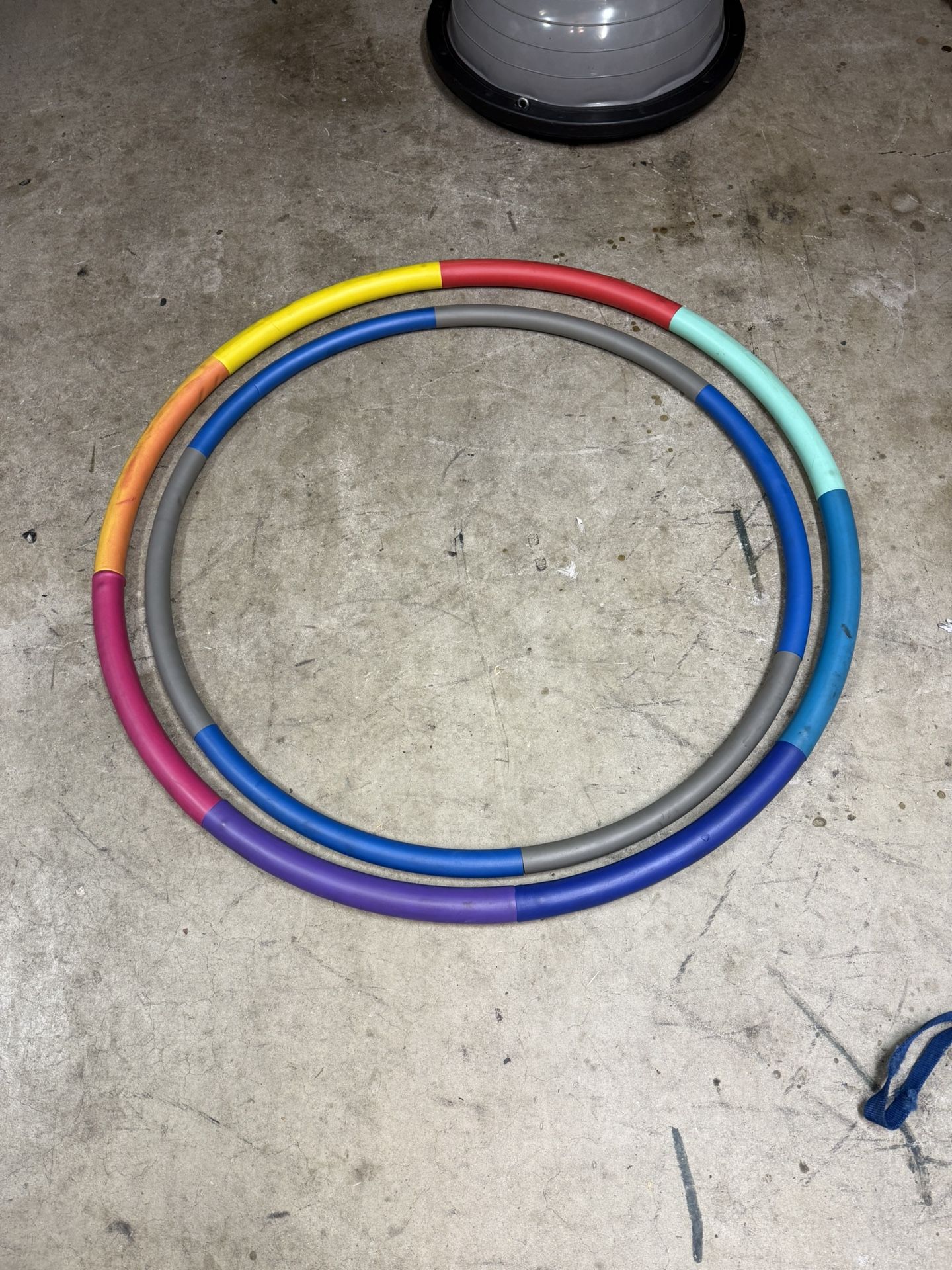 Weighted hula hoops workout