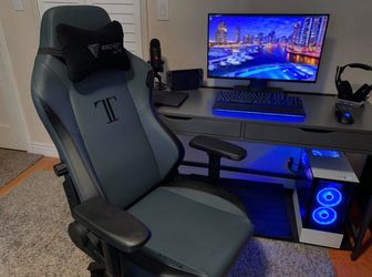 Secret Lab Titan Chair