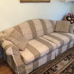 Couch / Sofa Set :Loveseat & 3 Seater
