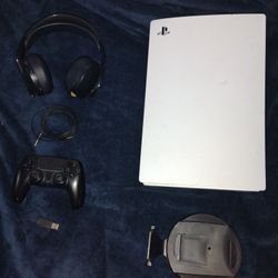PS5 DISC VERSION, BLUETOOTH HEADSET, BLUE TOOTH CONTROLLER.