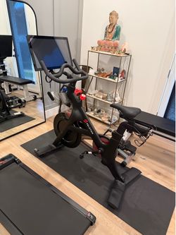 Peloton Bike