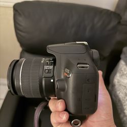 EOS Rebel T7