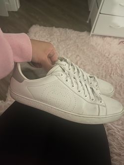 Women’s gucci sneakers white