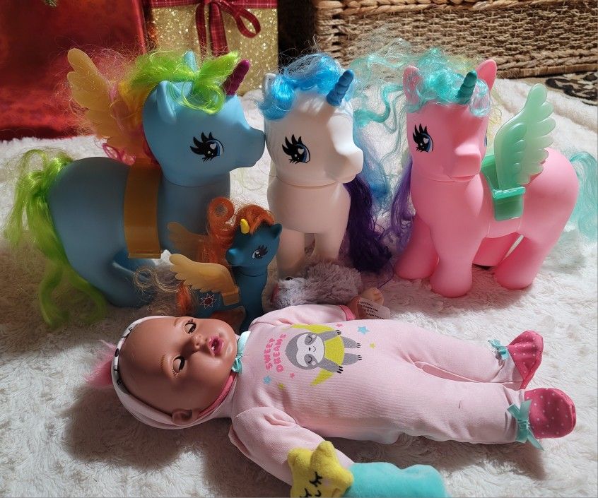 Girls Pony Set And Doll 