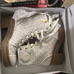 Michael kors boots