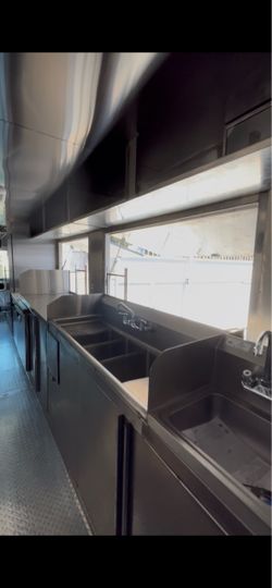 Stainless Steel Food Truck / Trailer Kitchen