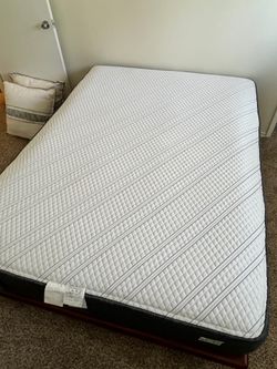 Beautyrest Hybrid, Queen Mattress w/ Mahogany Bed Frame