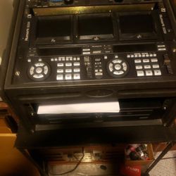 Numark DVD01 DUAL DVD Mixer & Monitors VM03