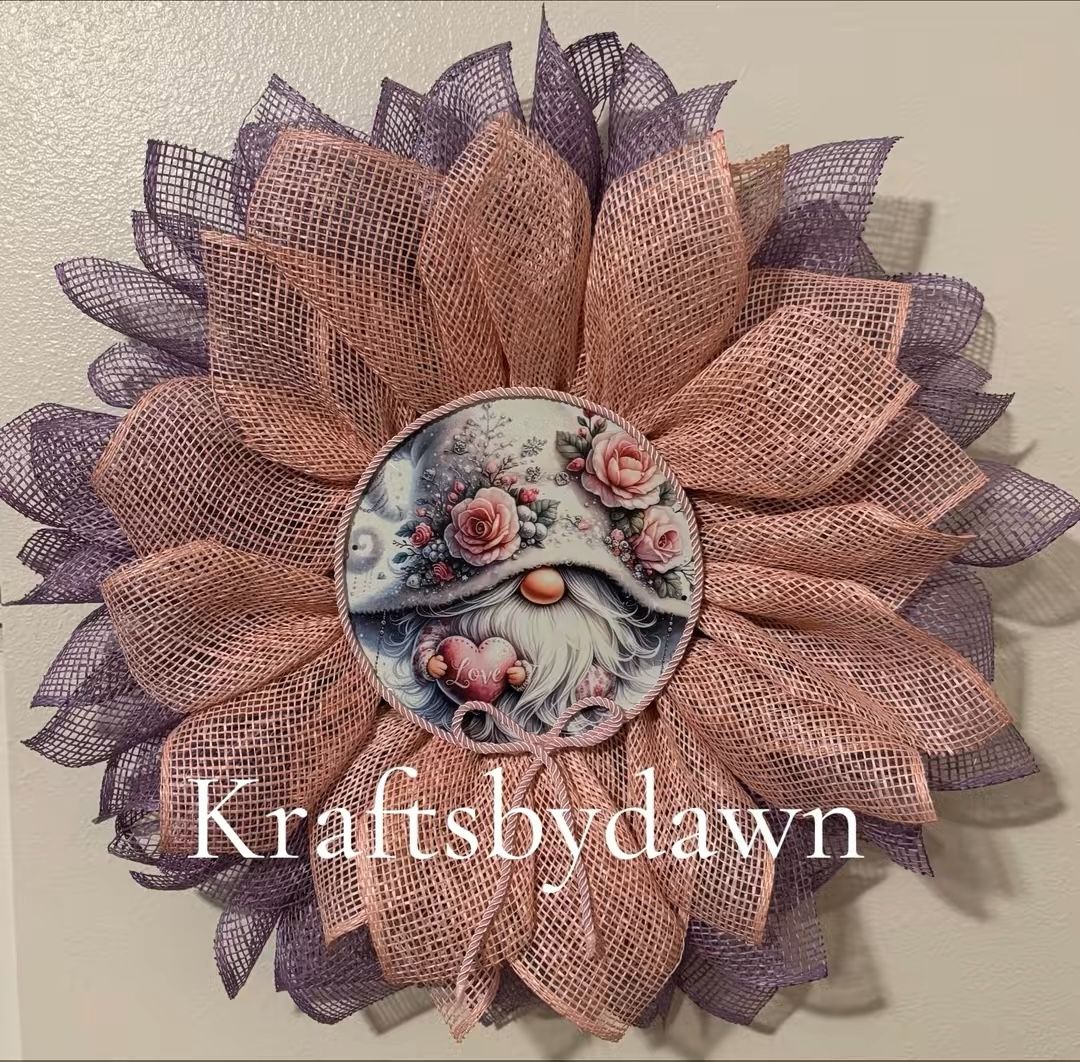 Beautiful Gnome, Pancake Wreath