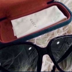 Woman Gucci Sunglasses  GG002S
