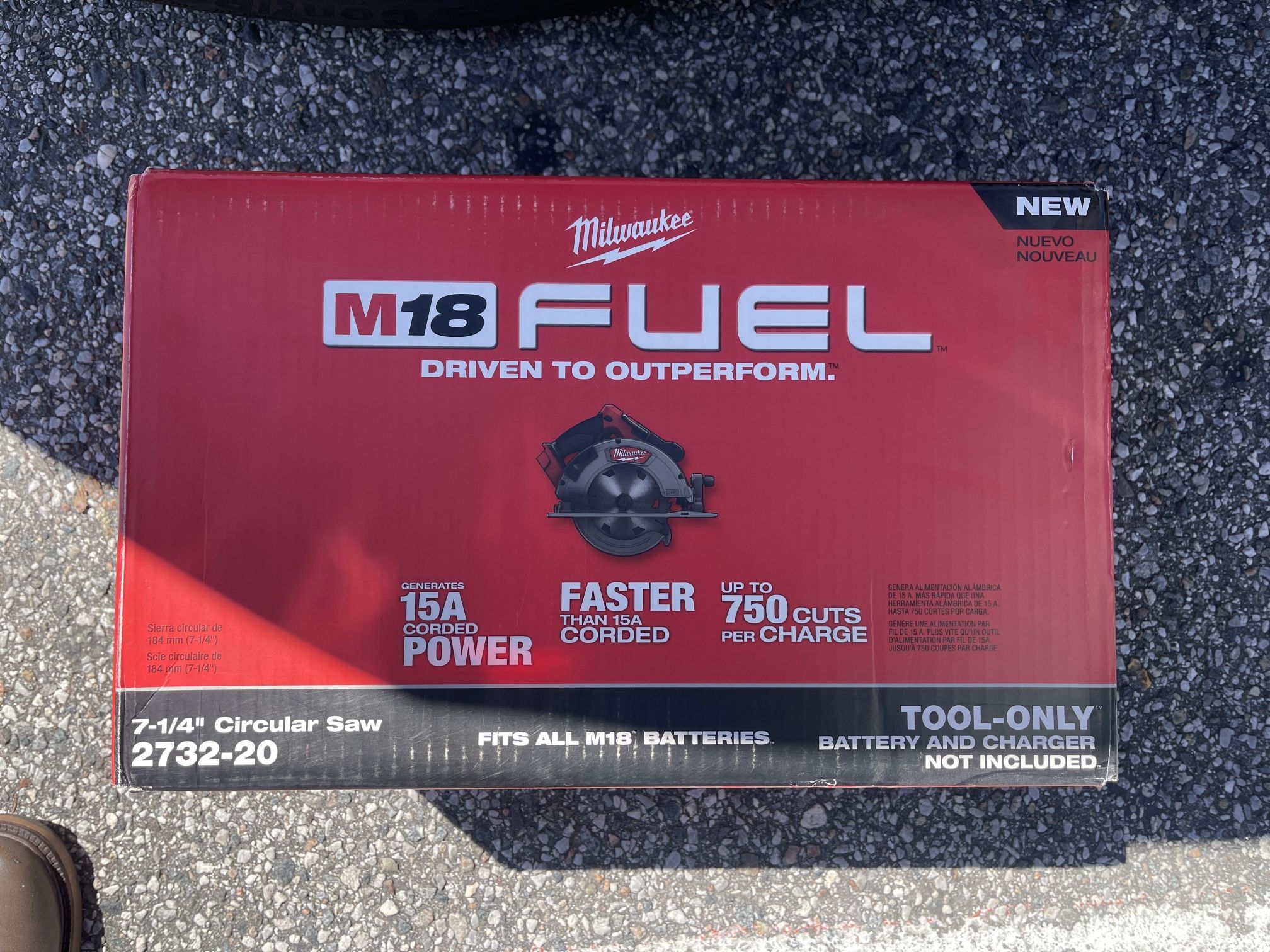 Milwaukee M18 FUEL 18V Lithium-Ion Brushless Cordless 7-1/4 in. Circular Saw Brand New