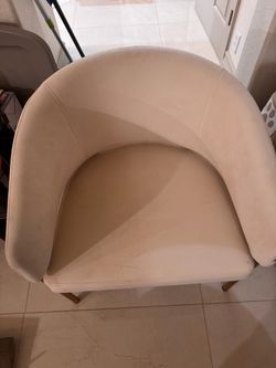 Elegant cream/ gold accent chairs (2)
