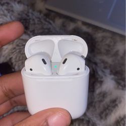 Apple Airpod’s - 2nd gen 