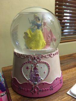 Princess Disney Snow Globe collectible