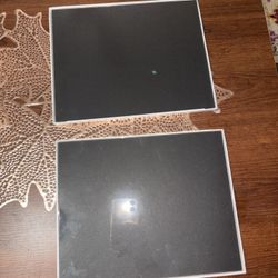 2 Picture Frames 