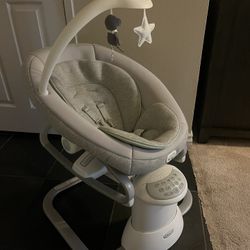 Graco Soothe My Way Swing
