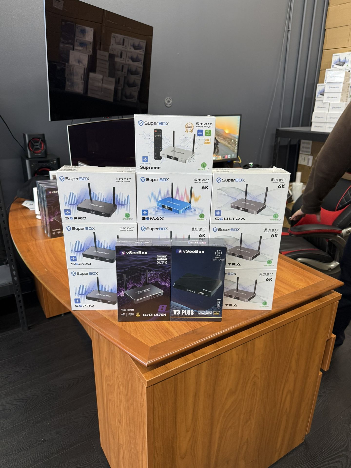 SUPERBOX SUPER BOX S6PRO S6MAX S6ULTRA VSEEBOX V3PLUS ELITE ULTRA WHOLESALE PRICE IN STOCK