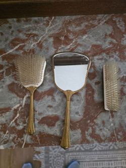 Brush, comb & mirror