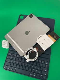 128GB Apple IPad Pro 11” 4th Generation (2022 Model / M2 chip ) with Keyboard, pen & Accessories (256gb /512GB)