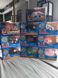 Zhu Zhu Pets Lot Of 10 New but all Need Batteries