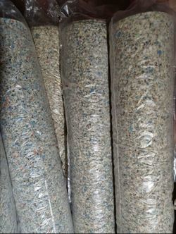 Carpet adding / Bajo alfombra
