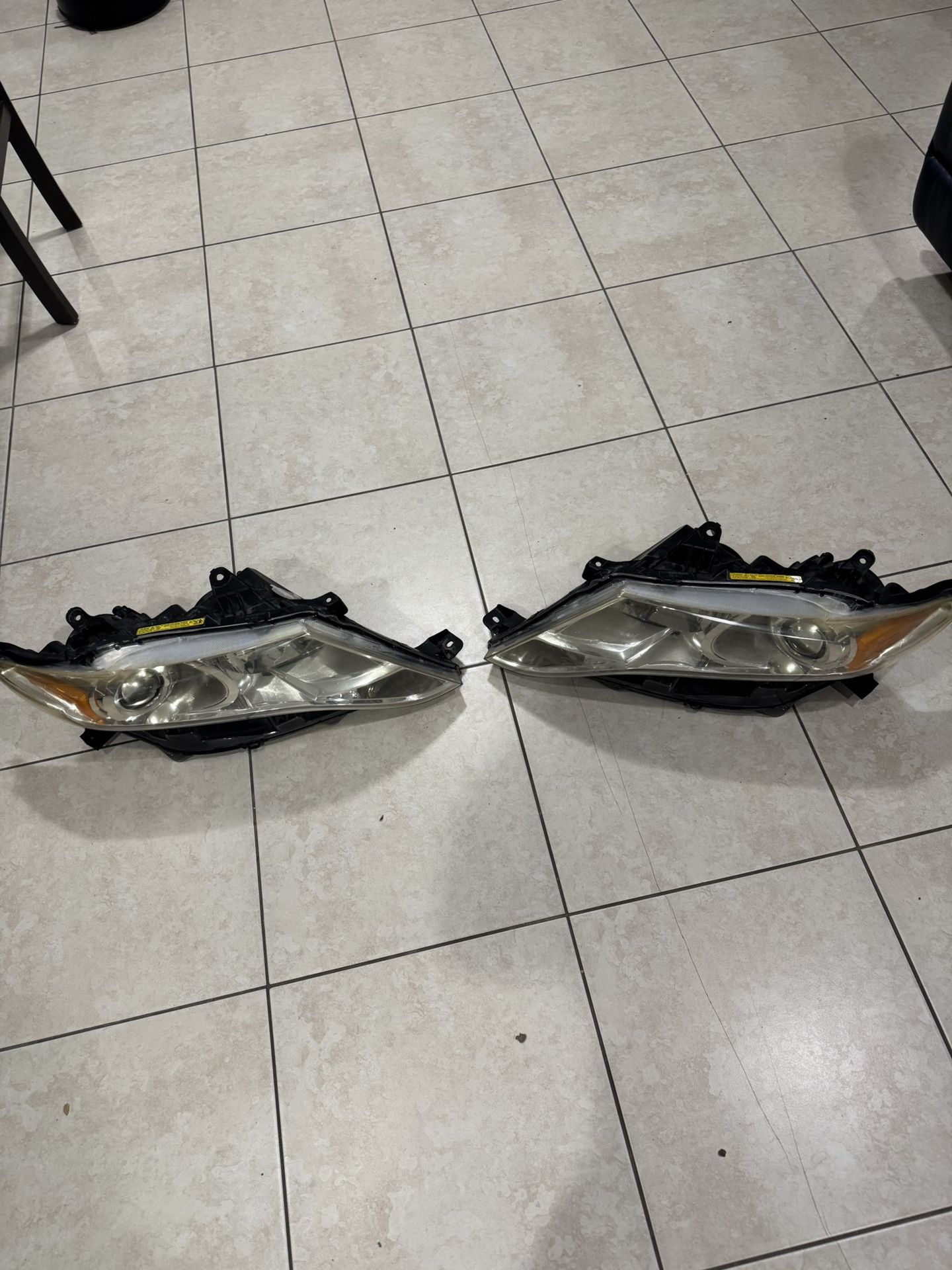 Faros Para Toyota Venza 2010-2015