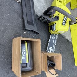 Ryobi 14" 40V HP BRUSHLESS  Cordless Chainsaw W/ 4 Ah Battery & Charger (R834)