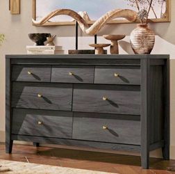 Dresser for Bedroom with 7 Beveled Panel Drawers, Farmhouse Chest of Dressers with Natural Texture, Wooden Storage Dresser TV Stand for Closet, Entryw