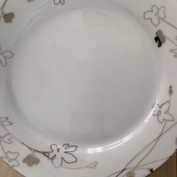 9’5 In Porcelain Plates Set Of 12