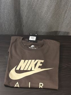 NIKE TEE