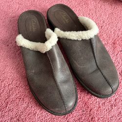 Clark’s Mules 8.5