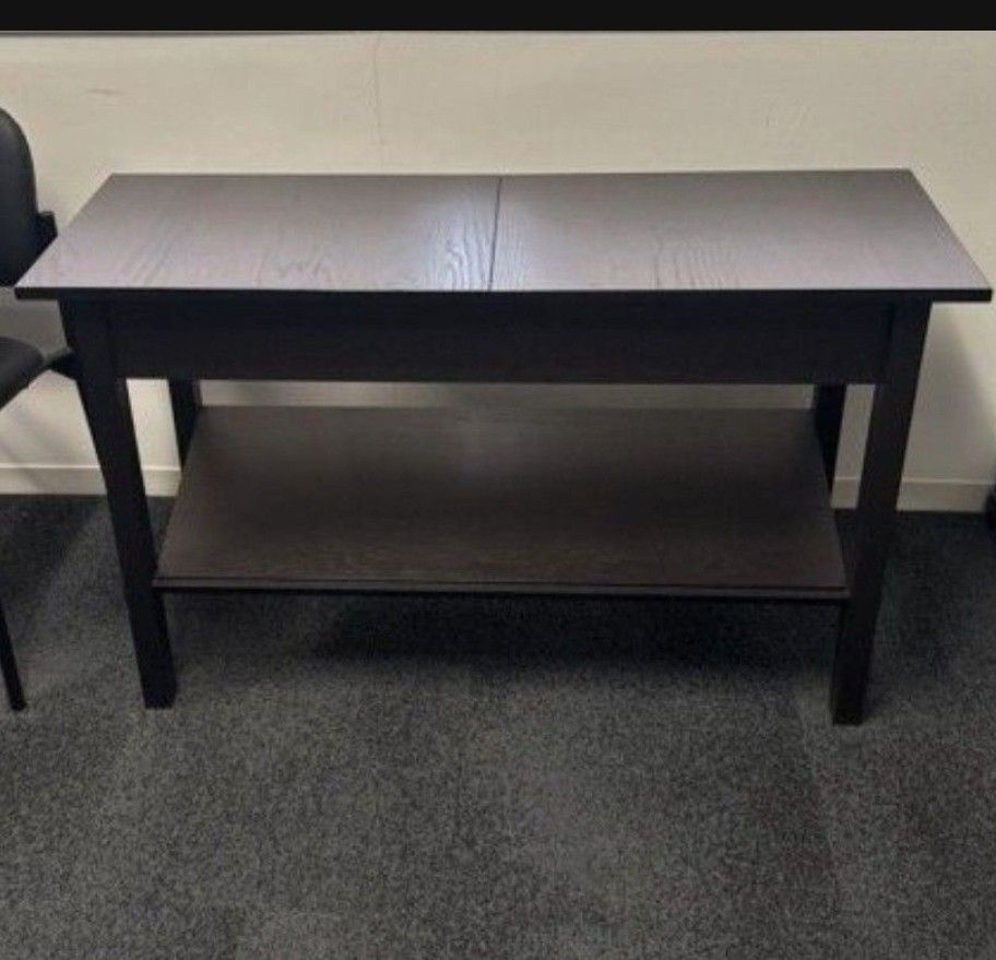 Entrance Table