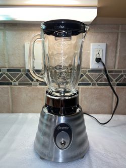 Osterizer Classic Beehive Blender base, model 4094, Retro look, 500 W motor, Works great excellent condition