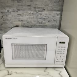 White Sharp Carousel Microwave