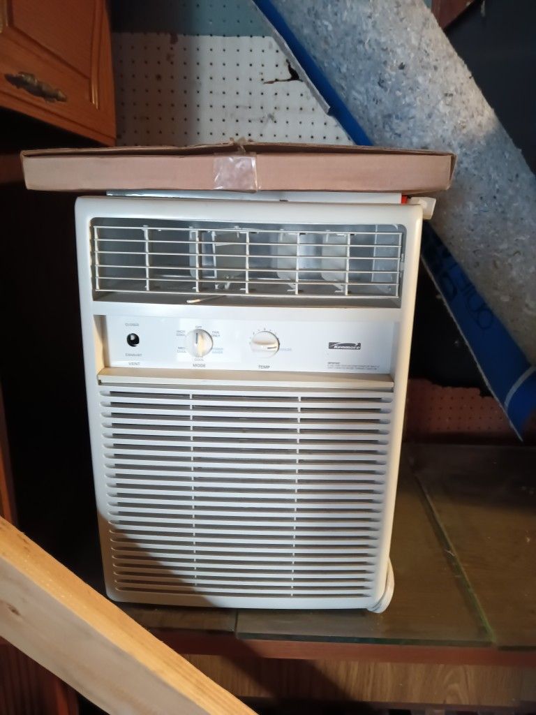 Air Conditioner .. Kenmore 