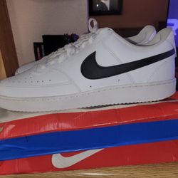 Brand New Nike Court Vision Low