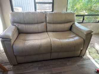 RV Tri-Fold Sleeper Sofa