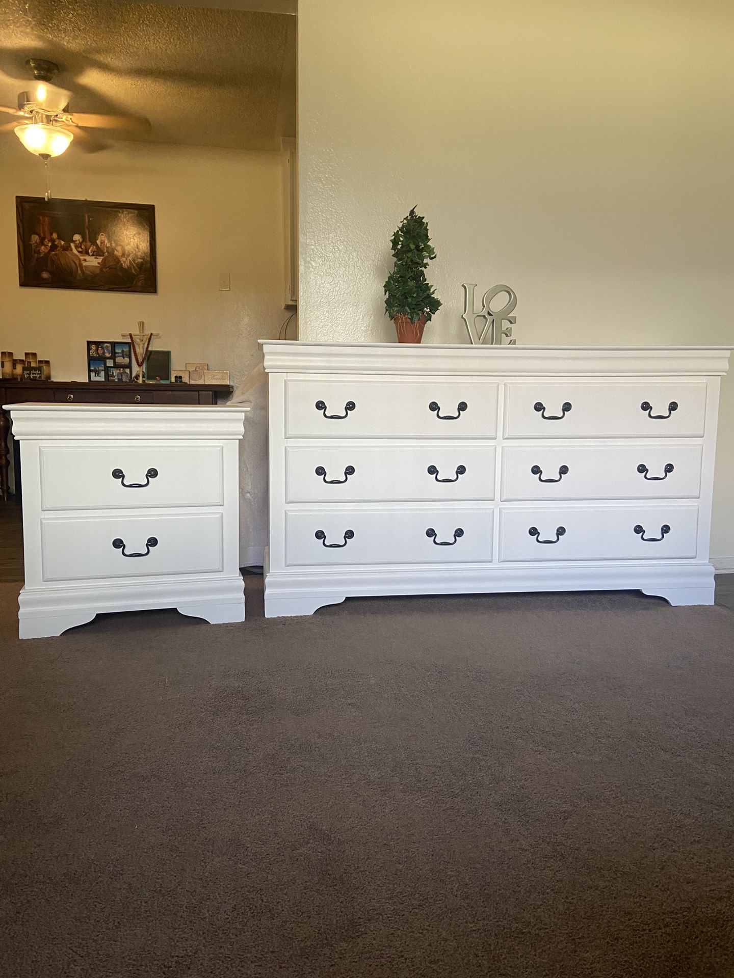 SOLID WOOD LONG DRESSER SET