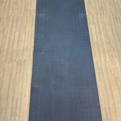 GAIAM Yoga Mat (USED)