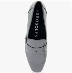 Aerosoles women’s Praia shiny loafers size 9.5