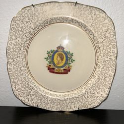 Plate Queen Elizabeth II & The Duke Of Edinburgh Royal Tour Of New Zealand 1953