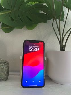 iPhone 11 Locked