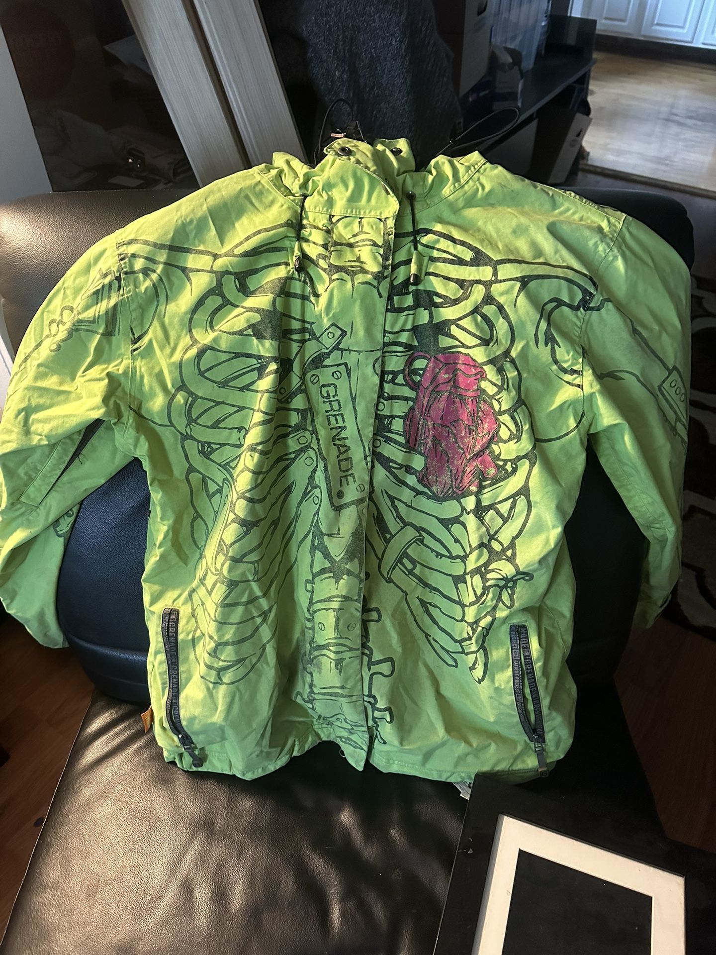 Grenade pathetic snowboarding jacket