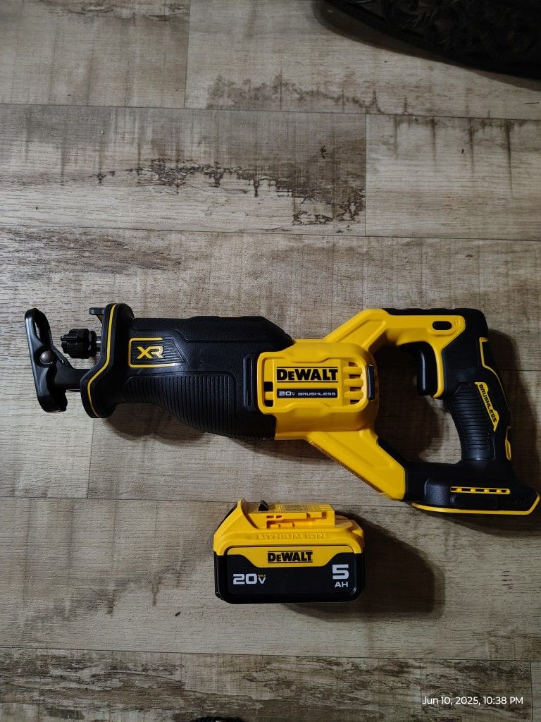 New DeWalt Sawzall XR And 5ah XR Battery