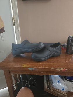 Dual Crocs Comfort Shoes