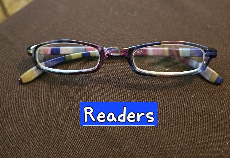 Readers +2.50 Power, Like New $2