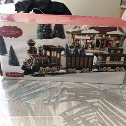 St. Nicholas Square, Set Of 3 Train Set In Original Box